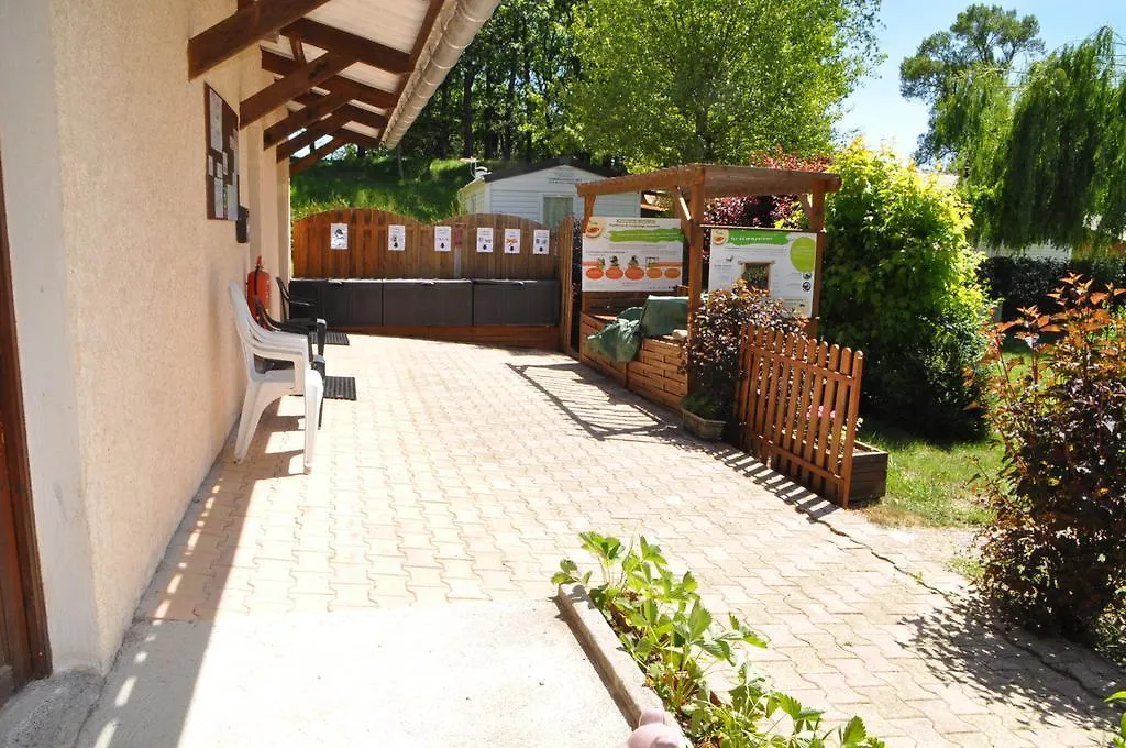 Camping du Moulin de Thoard 3*,